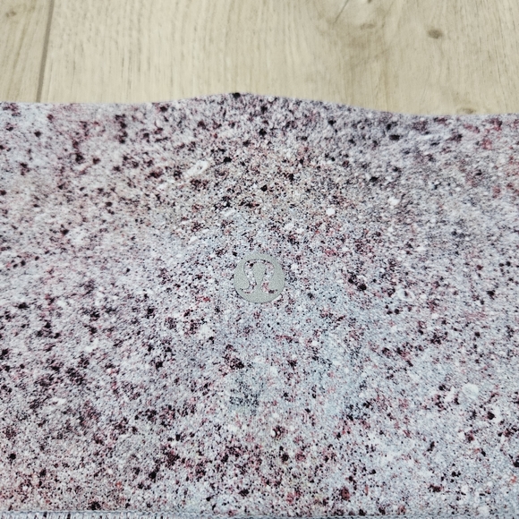 Lululemon Wunder Under Crop, Size 6, Rare Summer Haze Multi - Picture 6 of 9